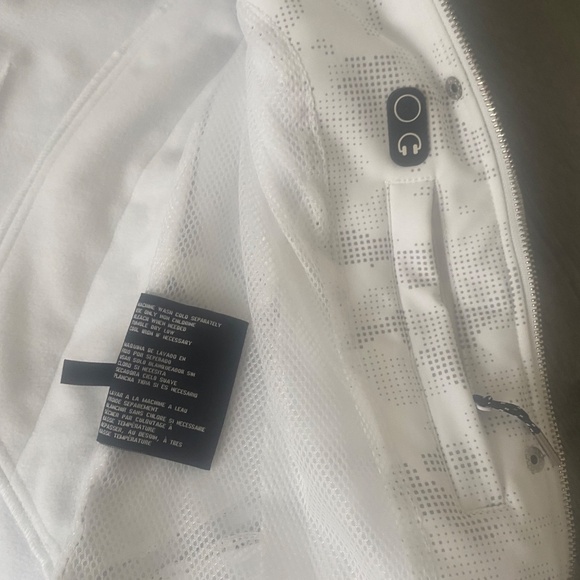 Winter jacket - Picture 4 of 4